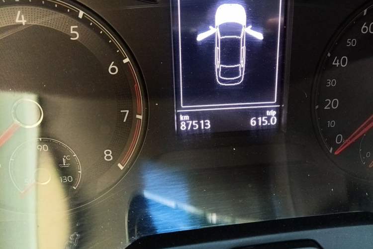 Used Volkswagen Sagitar 2019 280TSI DSG Comfort Version China VI Standard Odometer Close Up