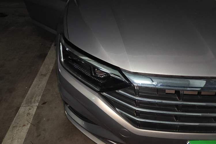 Used Volkswagen Sagitar 2019 280TSI DSG Comfort Version China VI Standard Right Front Headlight