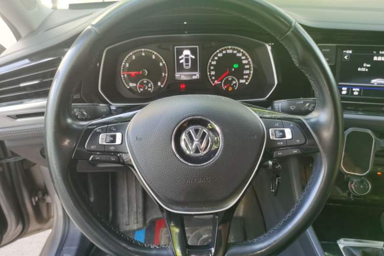 Used Volkswagen Sagitar 2019 280TSI DSG Comfort Version China VI Standard Steering Wheel