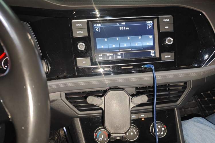 Used Volkswagen Sagitar 2020 200TSI DSG Comfort Version China VI Standard Audio And AC Panel