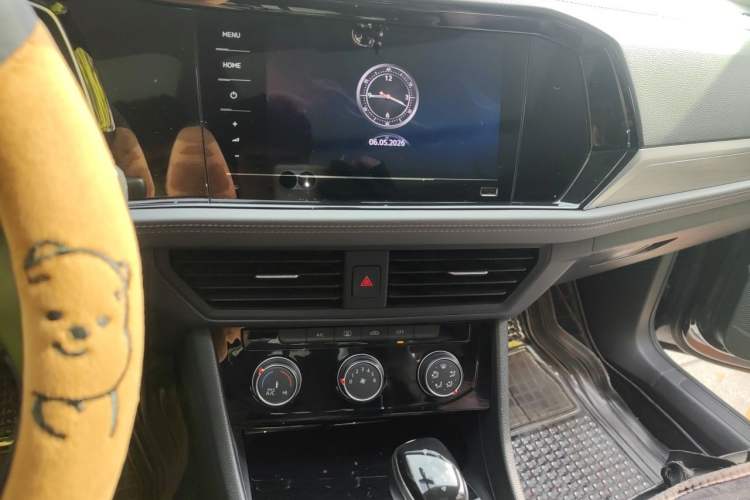 Used Volkswagen Sagitar 2020 280TSI DSG Comfort Version China VI Standard Audio And AC Panel