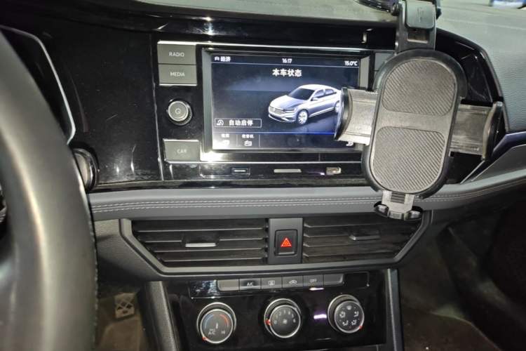 Used Volkswagen Sagitar 2020 280TSI DSG Comfort Version China VI Standard Audio And AC Panel