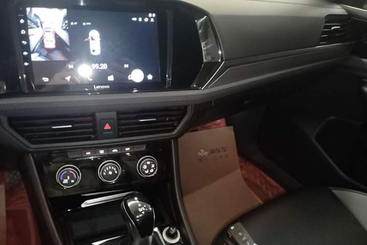 Used Volkswagen Sagitar 2020 200TSI DSG Comfort Version China VI Standard Audio And AC Panel