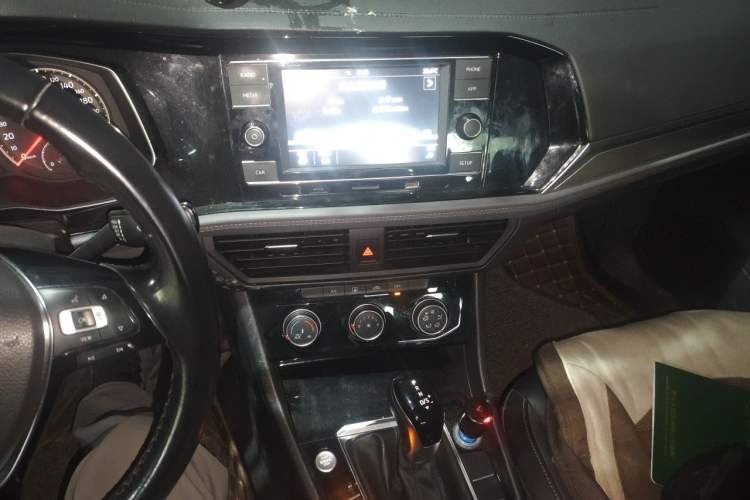 Used Volkswagen Sagitar 2020 200TSI DSG Comfort Version China VI Standard Audio And AC Panel