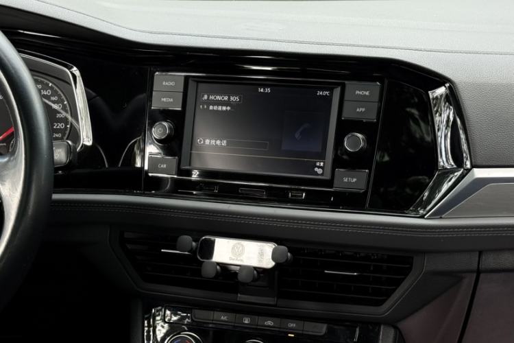 Used Volkswagen Sagitar 2020 280TSI DSG Comfort Version China VI Standard Audio And AC Panel