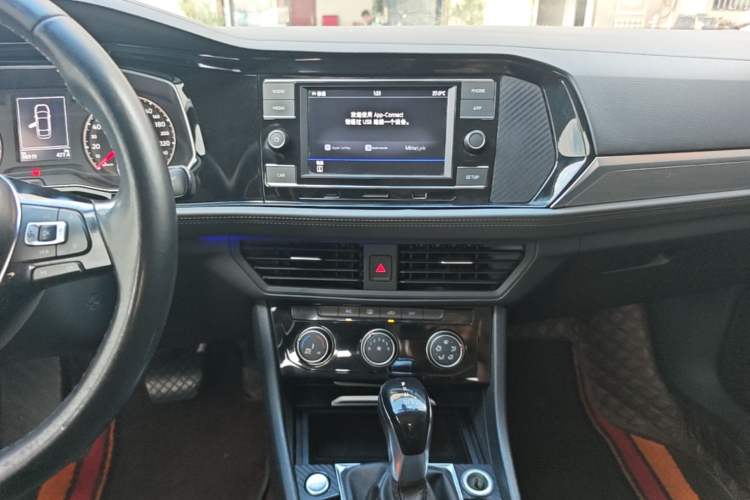 Used Volkswagen Sagitar 2020 280TSI DSG Comfort Version China VI Standard Audio And AC Panel