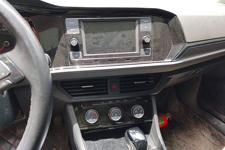 Used Volkswagen Sagitar 2020 280TSI DSG Comfort Version China VI Standard Audio And AC Panel
