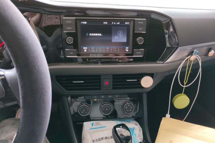 Used Volkswagen Sagitar 2020 280TSI DSG Comfort Version China V Standard Audio And AC Panel