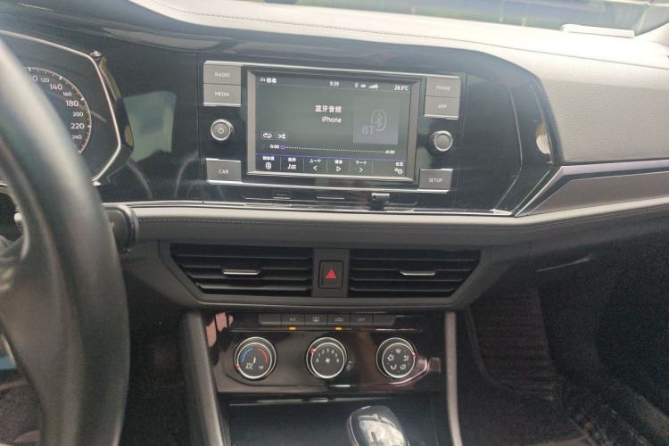 Used Volkswagen Sagitar 2020 280TSI DSG Comfort Version China VI Standard Audio And AC Panel