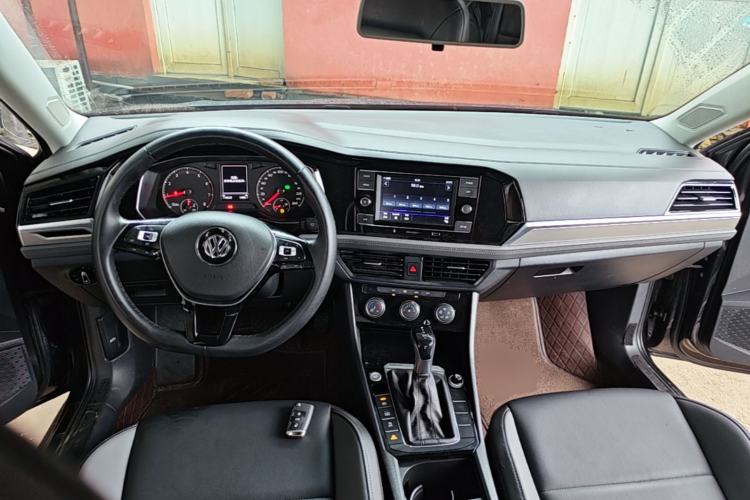 Used Volkswagen Sagitar 2020 280TSI DSG Comfort Version China VI Standard Center Console