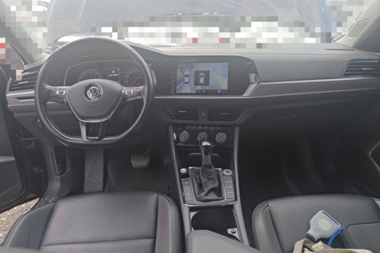 Used Volkswagen Sagitar 2020 200TSI DSG Comfort Version China VI Standard Center Console