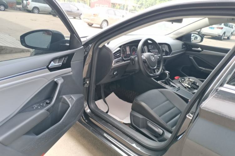 Used Volkswagen Sagitar 2020 200TSI DSG Comfort Version China VI Standard Driver Seat