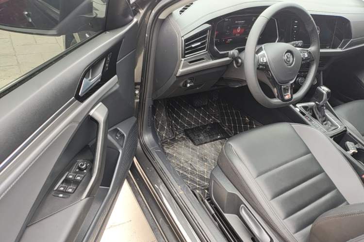 Used Volkswagen Sagitar 2020 280TSI DSG Comfort Version China VI Standard Driver Seat