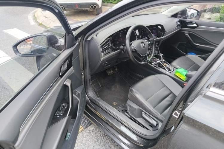 Used Volkswagen Sagitar 2020 280TSI DSG Comfort Version China VI Standard Driver Seat