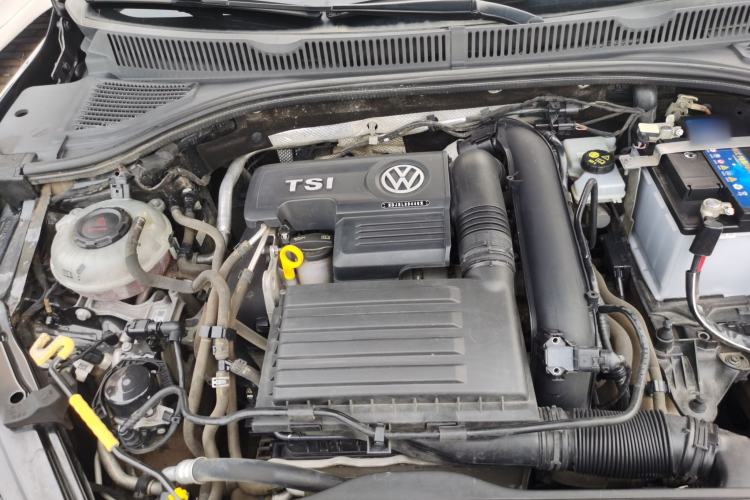 Used Volkswagen Sagitar 2020 280TSI DSG Comfort Version China VI Standard Engine Bay
