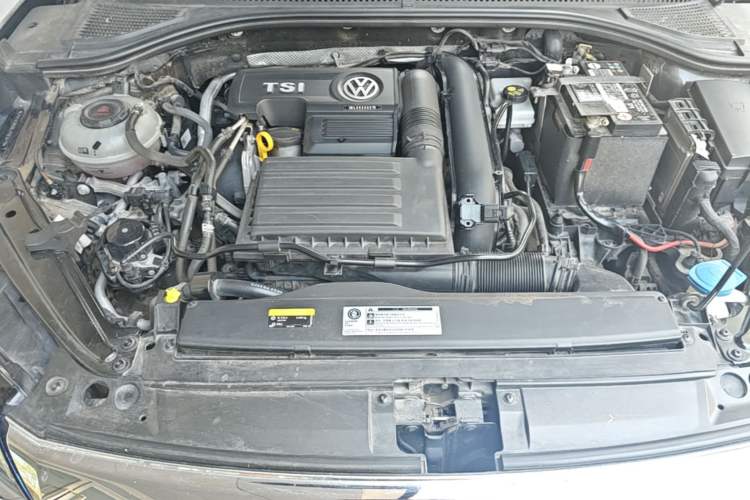 Used Volkswagen Sagitar 2020 200TSI DSG Comfort Version China VI Standard Engine Bay