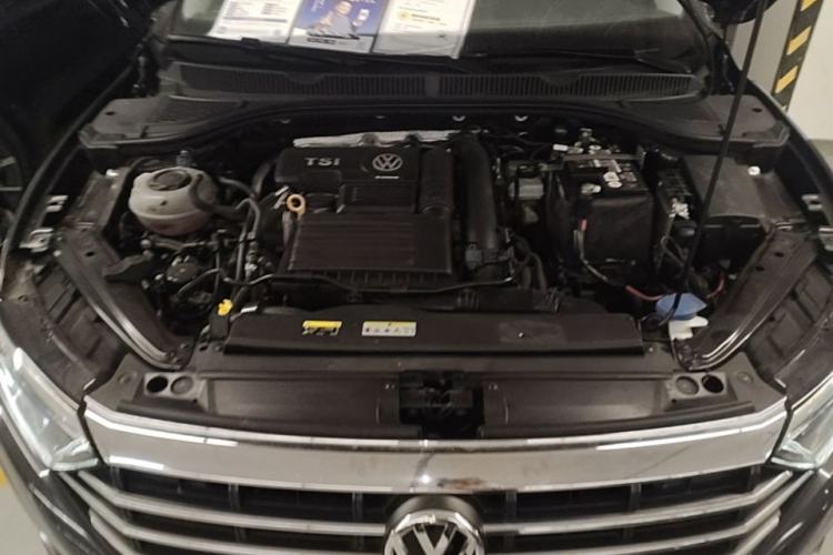 Used Volkswagen Sagitar 2020 200TSI DSG Comfort Version China VI Standard Engine Bay