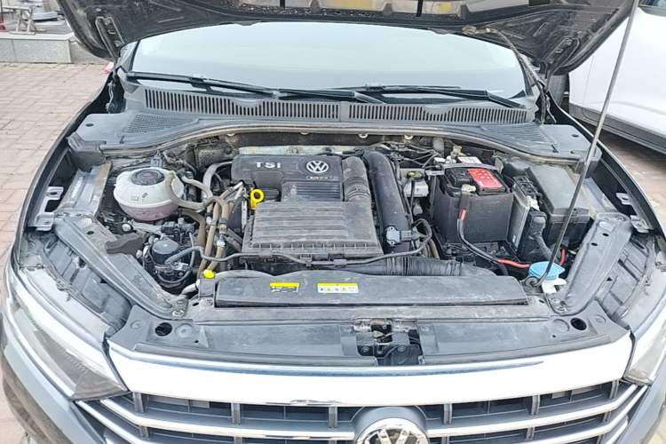 Used Volkswagen Sagitar 2020 280TSI DSG Comfort Version China VI Standard Engine Bay