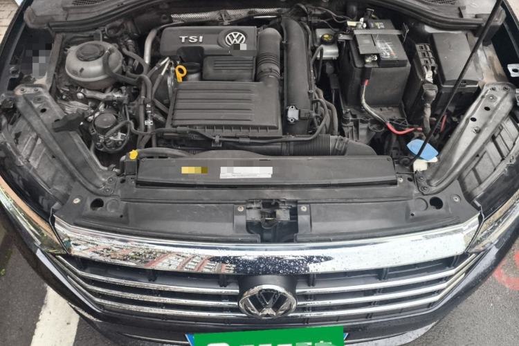 Used Volkswagen Sagitar 2020 280TSI DSG Comfort Version China VI Standard Engine Bay