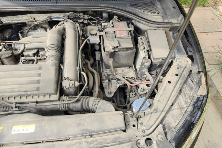 Used Volkswagen Sagitar 2020 280TSI DSG Comfort Version China VI Standard Engine Bay Left