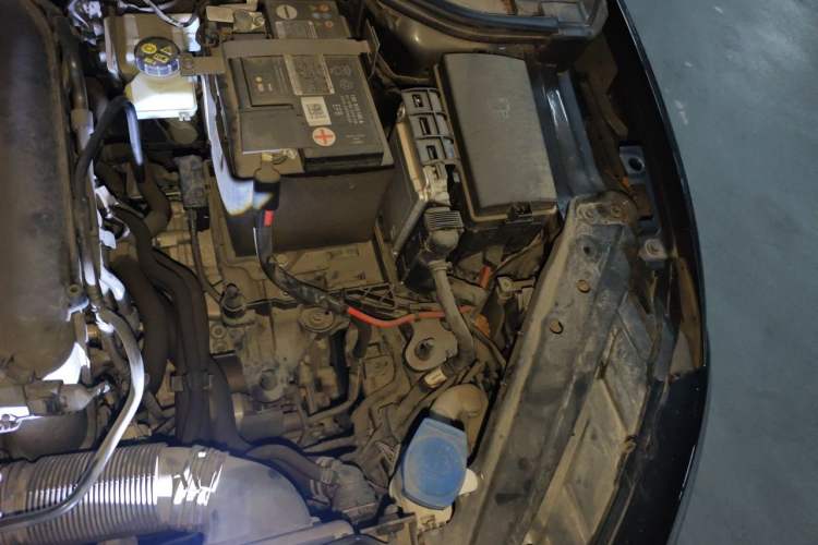 Used Volkswagen Sagitar 2020 200TSI DSG Comfort Version China VI Standard Engine Bay Left
