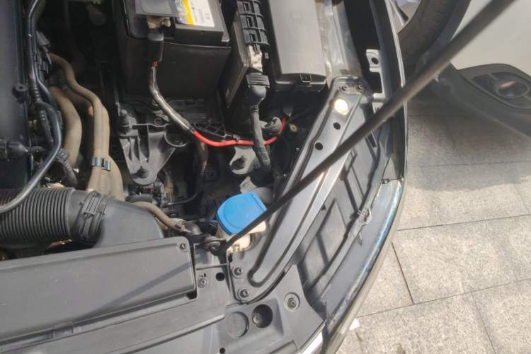 Used Volkswagen Sagitar 2020 280TSI DSG Comfort Version China VI Standard Engine Bay Left