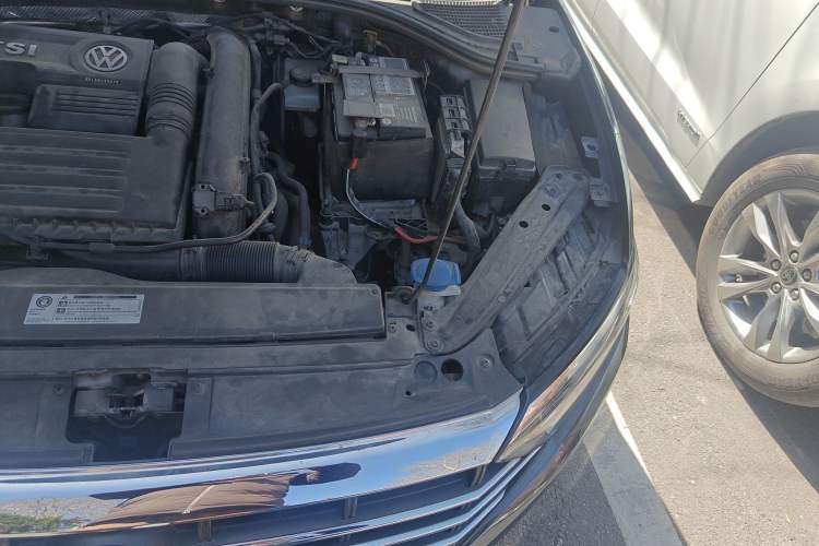Used Volkswagen Sagitar 2020 200TSI Manual Comfort Version China VI Standard Engine Bay Left