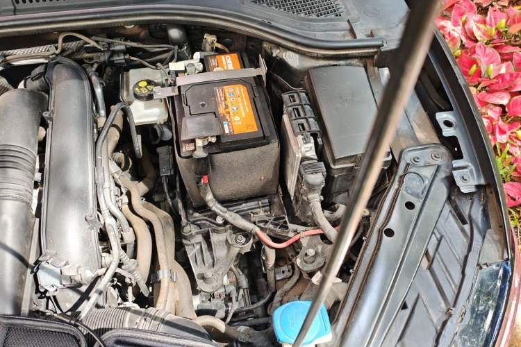Used Volkswagen Sagitar 2020 200TSI DSG Comfort Version China VI Standard Engine Bay Left