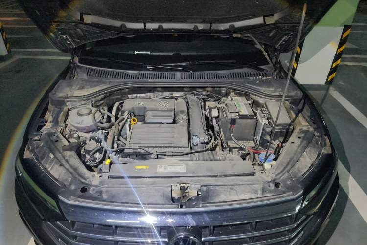 Used Volkswagen Sagitar 2020 200TSI DSG Comfort Version China VI Standard Engine Bay