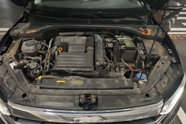 Used Volkswagen Sagitar 2020 280TSI DSG Comfort Version China VI Standard Engine Bay