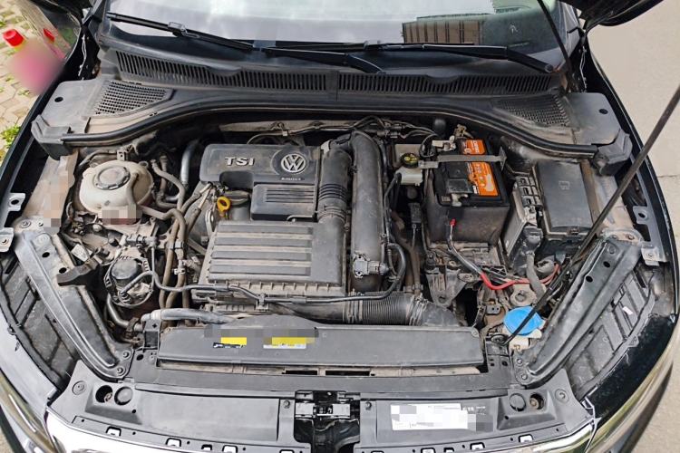 Used Volkswagen Sagitar 2020 280TSI DSG Comfort Version China VI Standard Engine Bay
