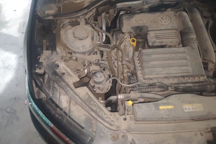 Used Volkswagen Sagitar 2020 200TSI DSG Comfort Version China VI Standard Engine Bay Right