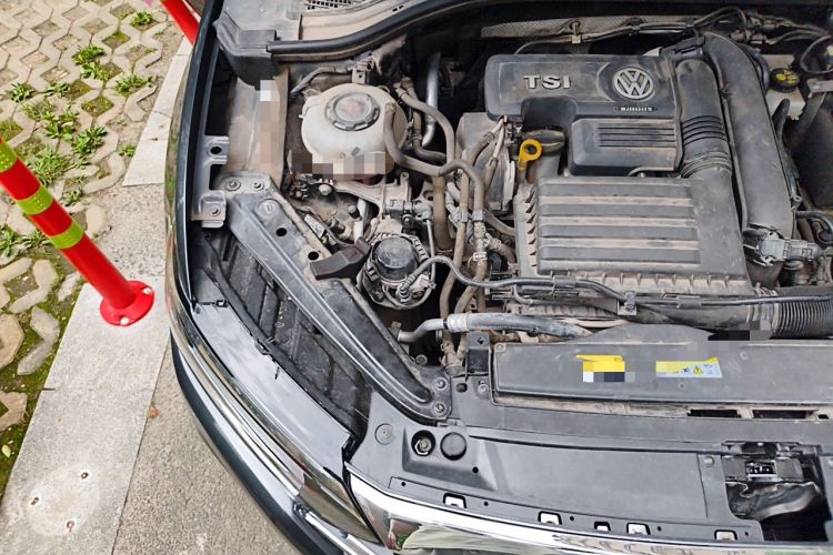 Used Volkswagen Sagitar 2020 280TSI DSG Comfort Version China VI Standard Engine Bay Right