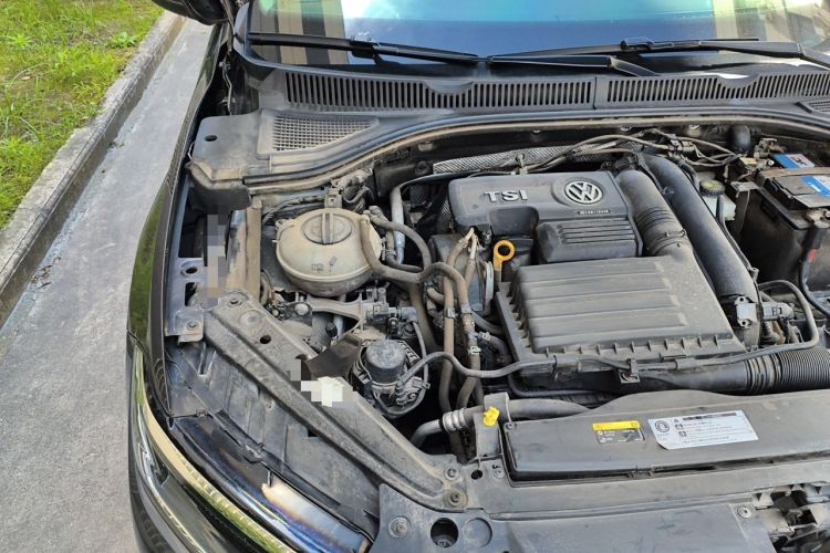 Used Volkswagen Sagitar 2020 200TSI DSG Comfort Version China VI Standard Engine Bay Right