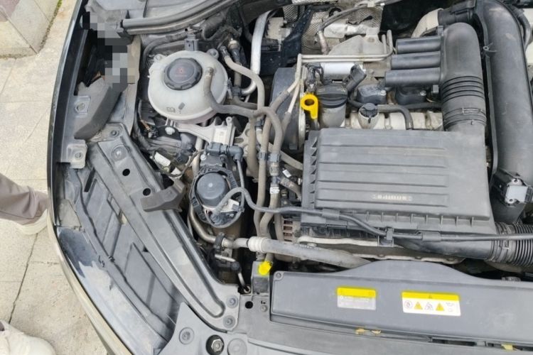 Used Volkswagen Sagitar 2020 280TSI DSG Comfort Version China VI Standard Engine Bay Right