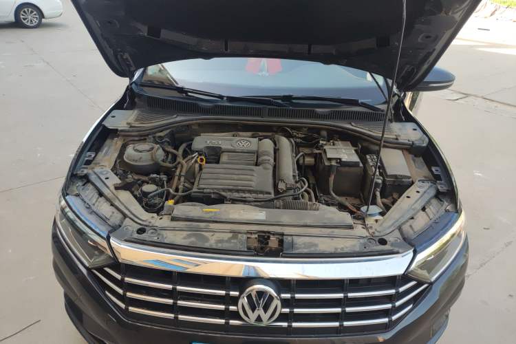 Used Volkswagen Sagitar 2020 280TSI DSG Comfort Version China VI Standard Engine Bay