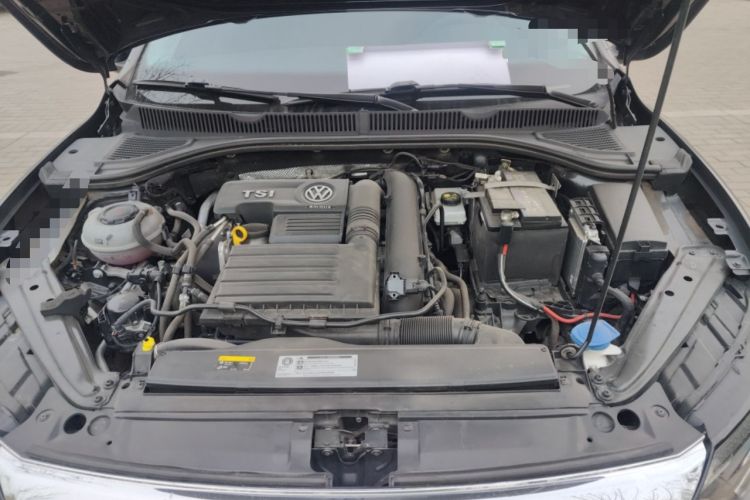 Used Volkswagen Sagitar 2020 280TSI DSG Comfort Version China VI Standard Engine Bay