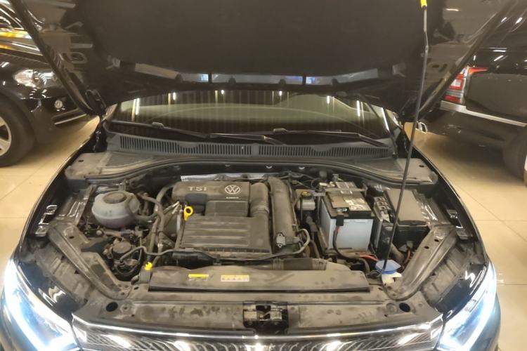 Used Volkswagen Sagitar 2020 280TSI DSG Comfort Version China VI Standard Engine Bay