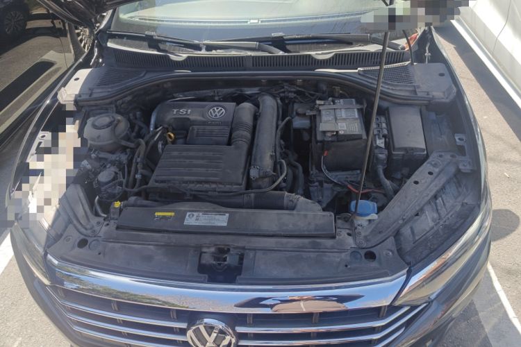 Used Volkswagen Sagitar 2020 200TSI Manual Comfort Version China VI Standard Engine Bay