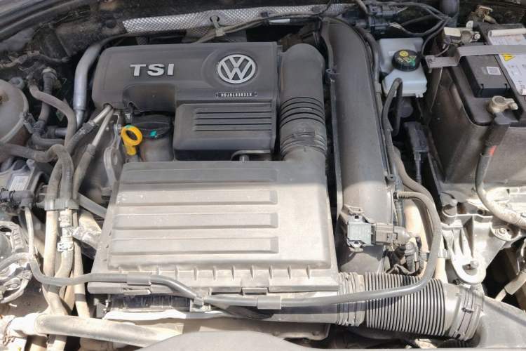 Used Volkswagen Sagitar 2020 280TSI DSG Comfort Version China VI Standard Engine Bay