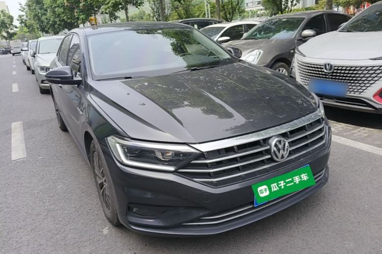 Used Volkswagen Sagitar 2020 280TSI DSG Comfort Version China VI Standard Front Right 45 Deg