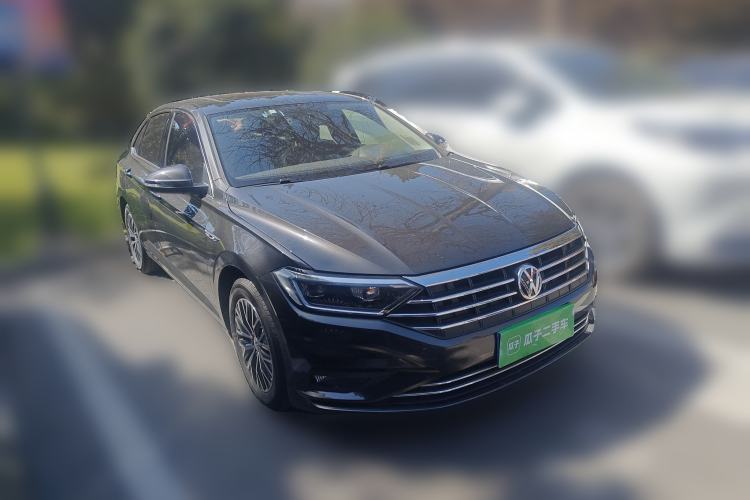 Used Volkswagen Sagitar 2020 200TSI Manual Comfort Version China VI Standard Front Right 45 Deg