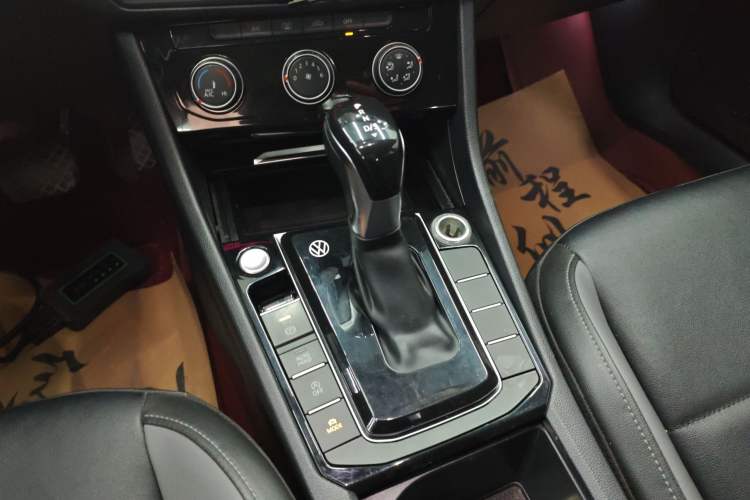 Used Volkswagen Sagitar 2020 280TSI DSG Comfort Version China VI Standard Gear Lever