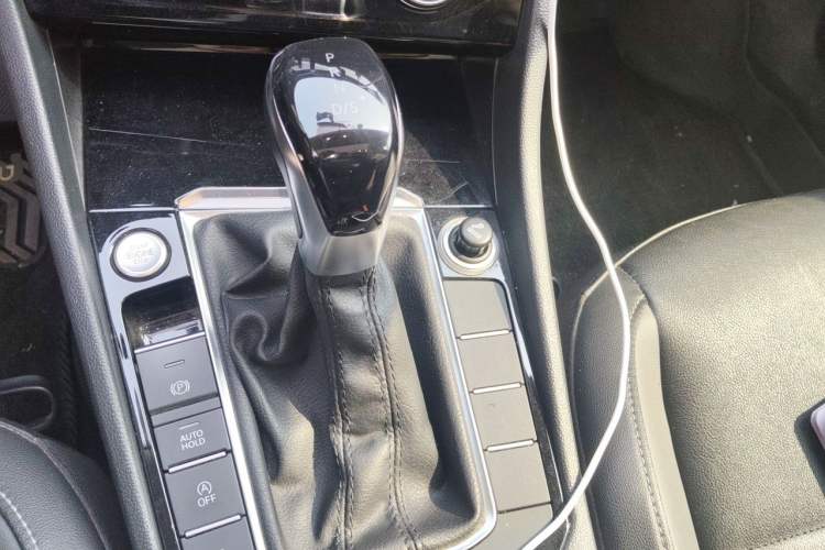 Used Volkswagen Sagitar 2020 280TSI DSG Comfort Version China VI Standard Gear Lever