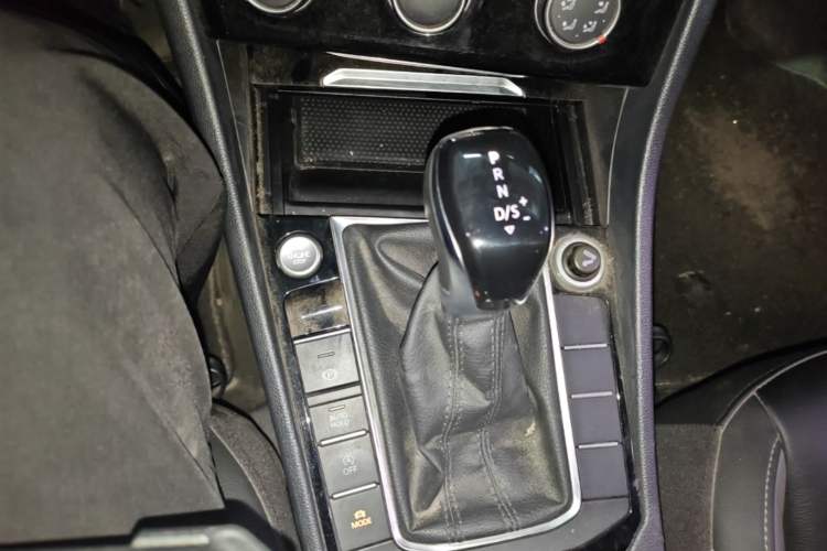 Used Volkswagen Sagitar 2020 280TSI DSG Comfort Version China VI Standard Gear Lever