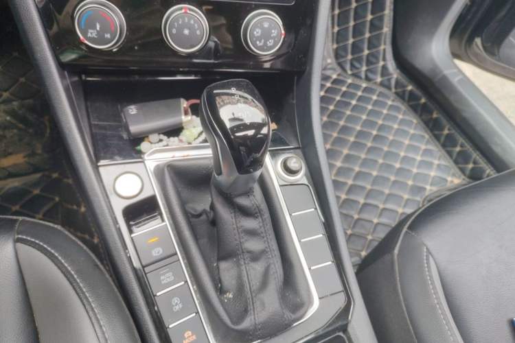 Used Volkswagen Sagitar 2020 280TSI DSG Comfort Version China VI Standard Gear Lever