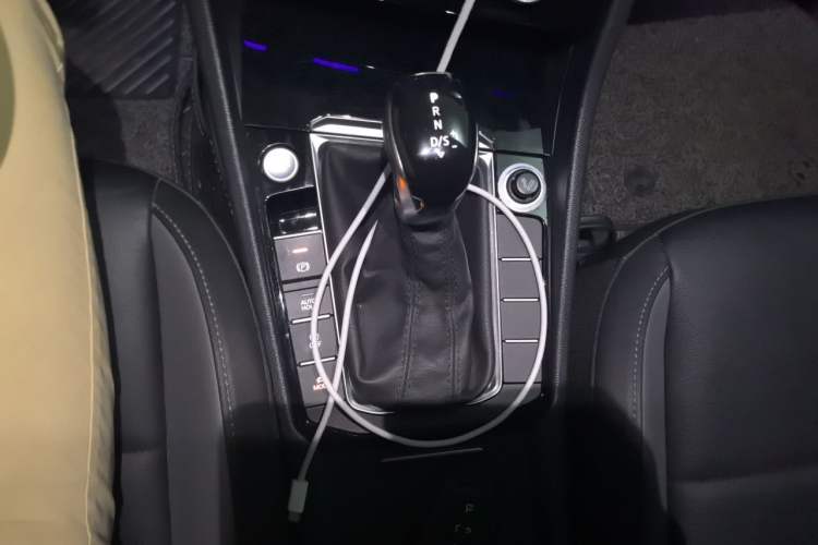 Used Volkswagen Sagitar 2020 280TSI DSG Comfort Version China VI Standard Gear Lever