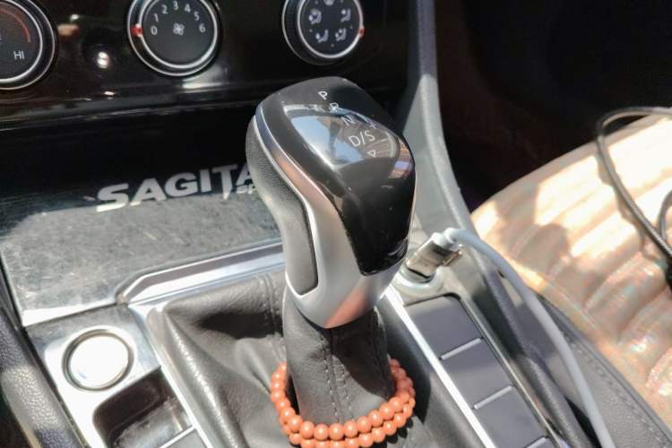 Used Volkswagen Sagitar 2020 280TSI DSG Comfort Version China VI Standard Gear Lever