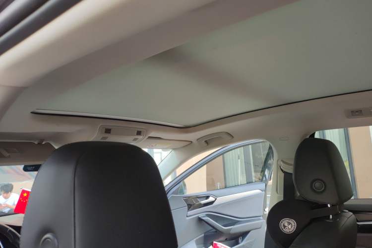 Used Volkswagen Sagitar 2020 280TSI DSG Comfort Version China VI Standard Headliner