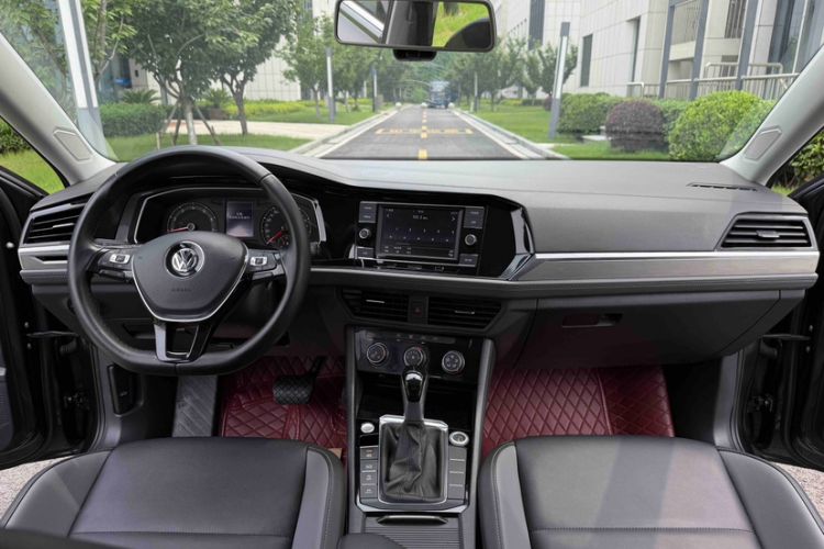 Used Volkswagen Sagitar 2020 280TSI DSG Comfort Version China VI Standard Interior 1